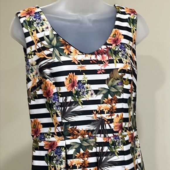 NWOT Chetta B striped floral dress.  Size 6 S small - Picture 2 of 13